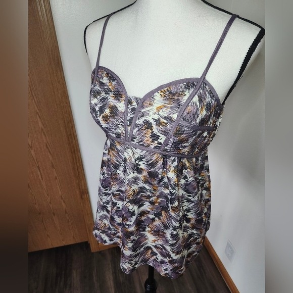 🌸 Xhilaration Patterned Tank Top Shirt - Picture 2 of 5